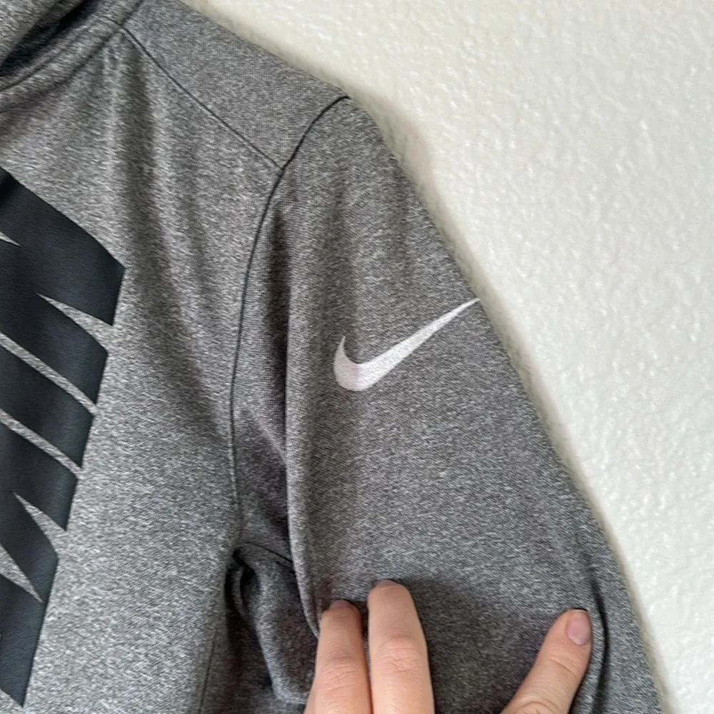 Nike dri fit zip up sweater boys large